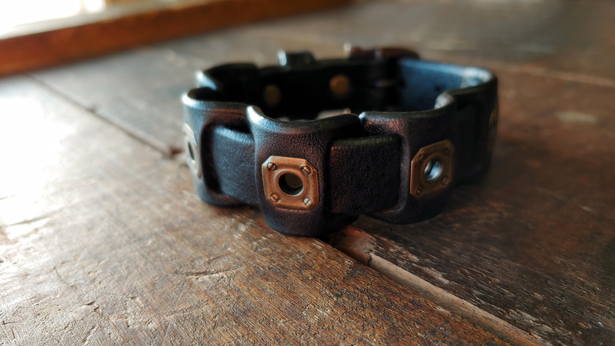 Ande Pillar Leather Bracelet | Men's Women's Leather Tile & Buckle Bracelet  - SS1078