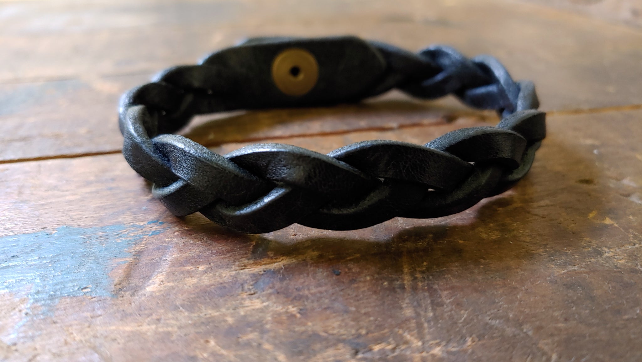 Bo Hand Braided Leather Mystery Bracelet - 9.0 WRIST SIZE - Trick Braid Bracelet, BLACK w/ Brass Snap