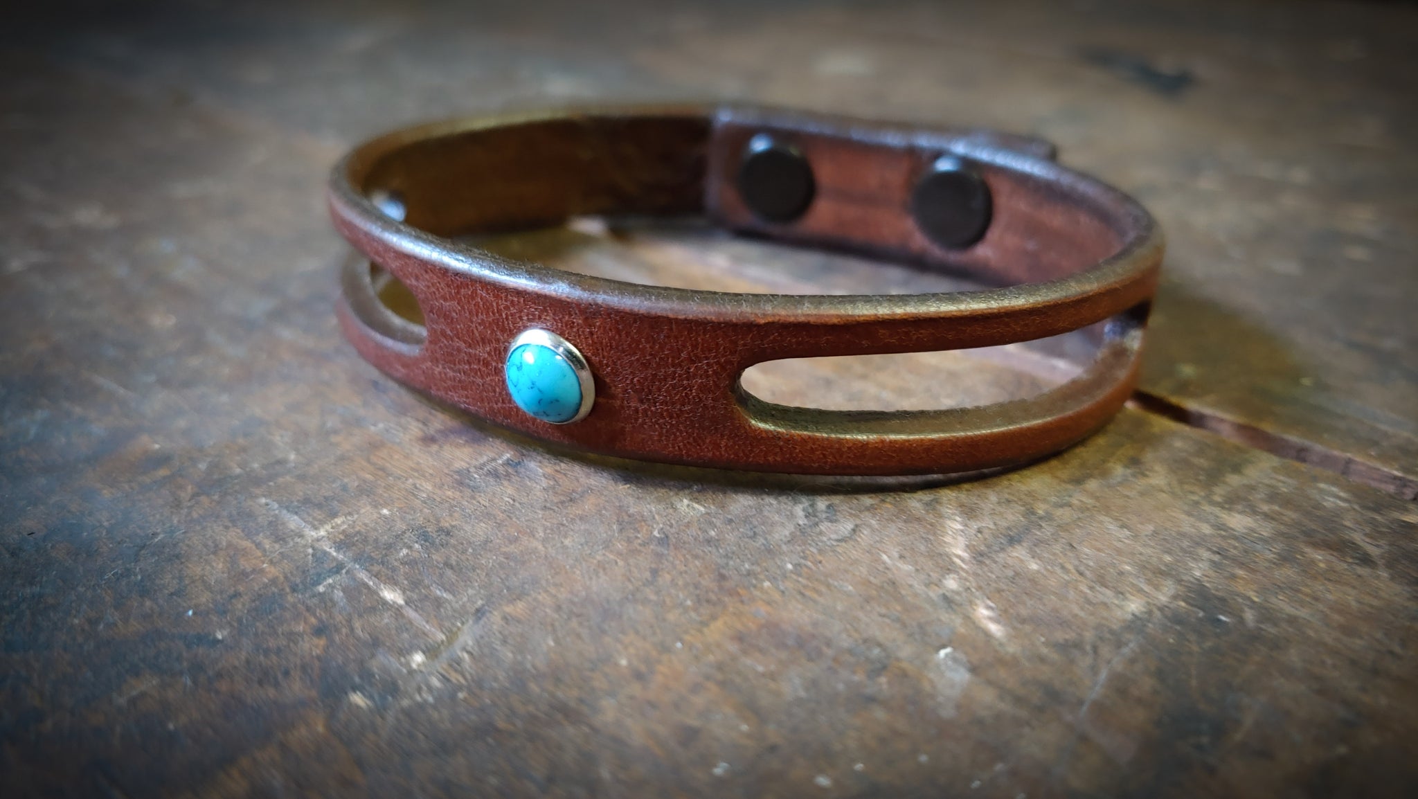 Lil Trinity Turquoise Leather Bracelet in tobacco