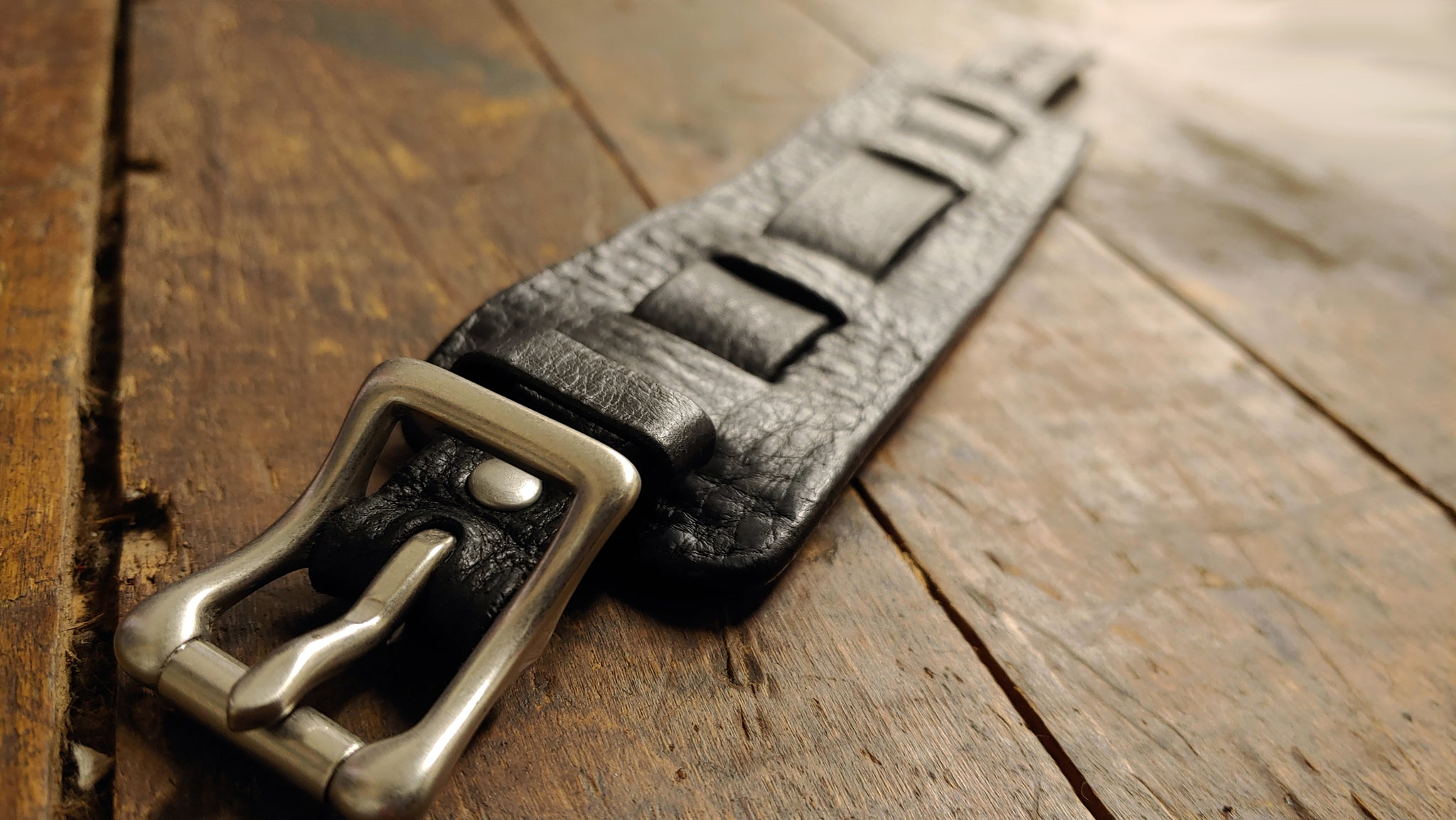 bund military style watch band in black aztec leather