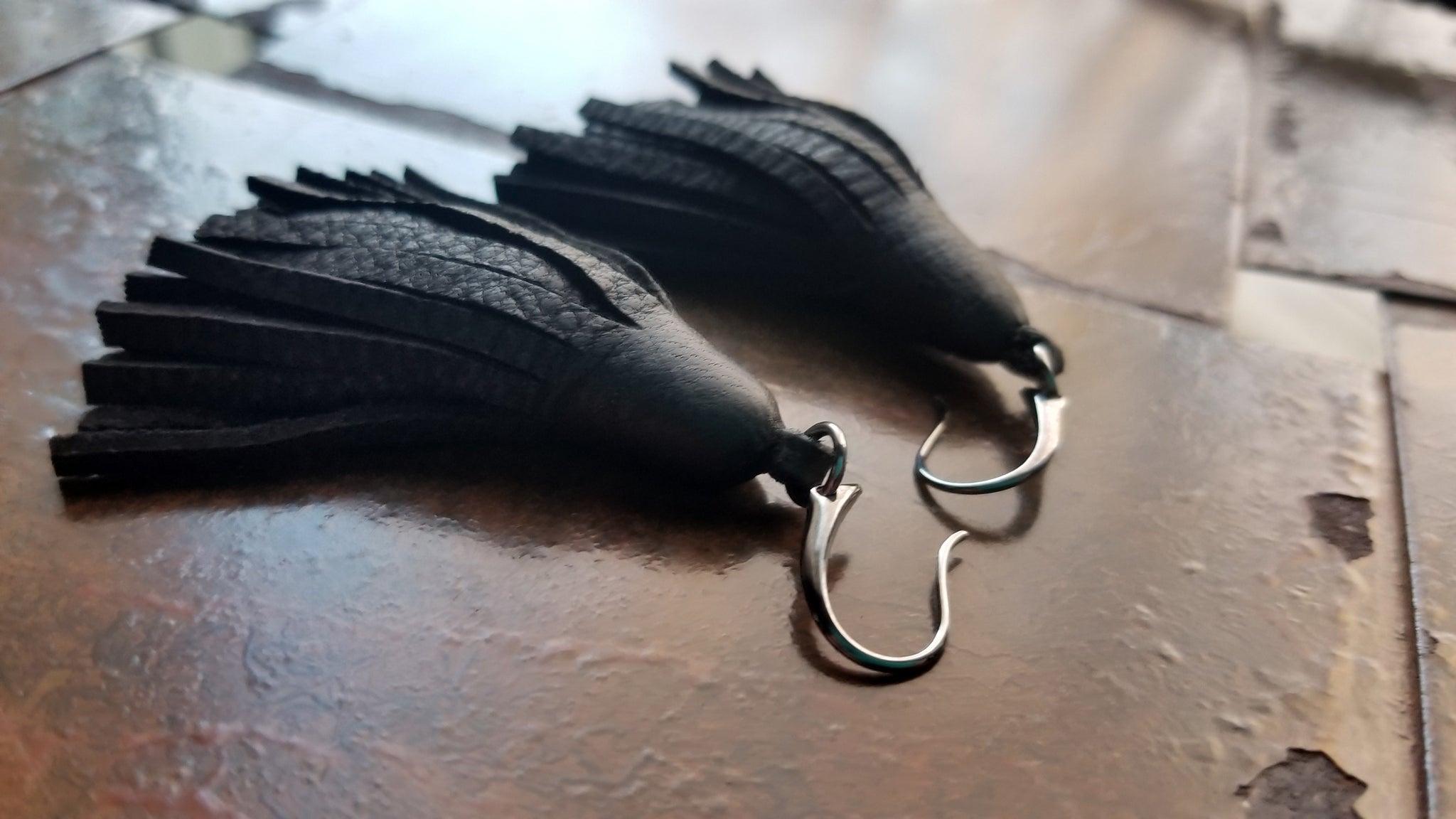 TILU Leather Tassel Earrings, Small Leather Fringe Tassel Earrings, black