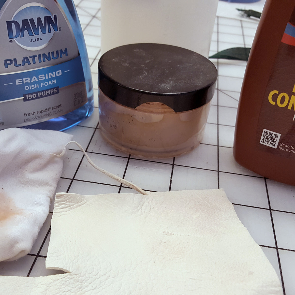 How I removed Makeup From White Leather