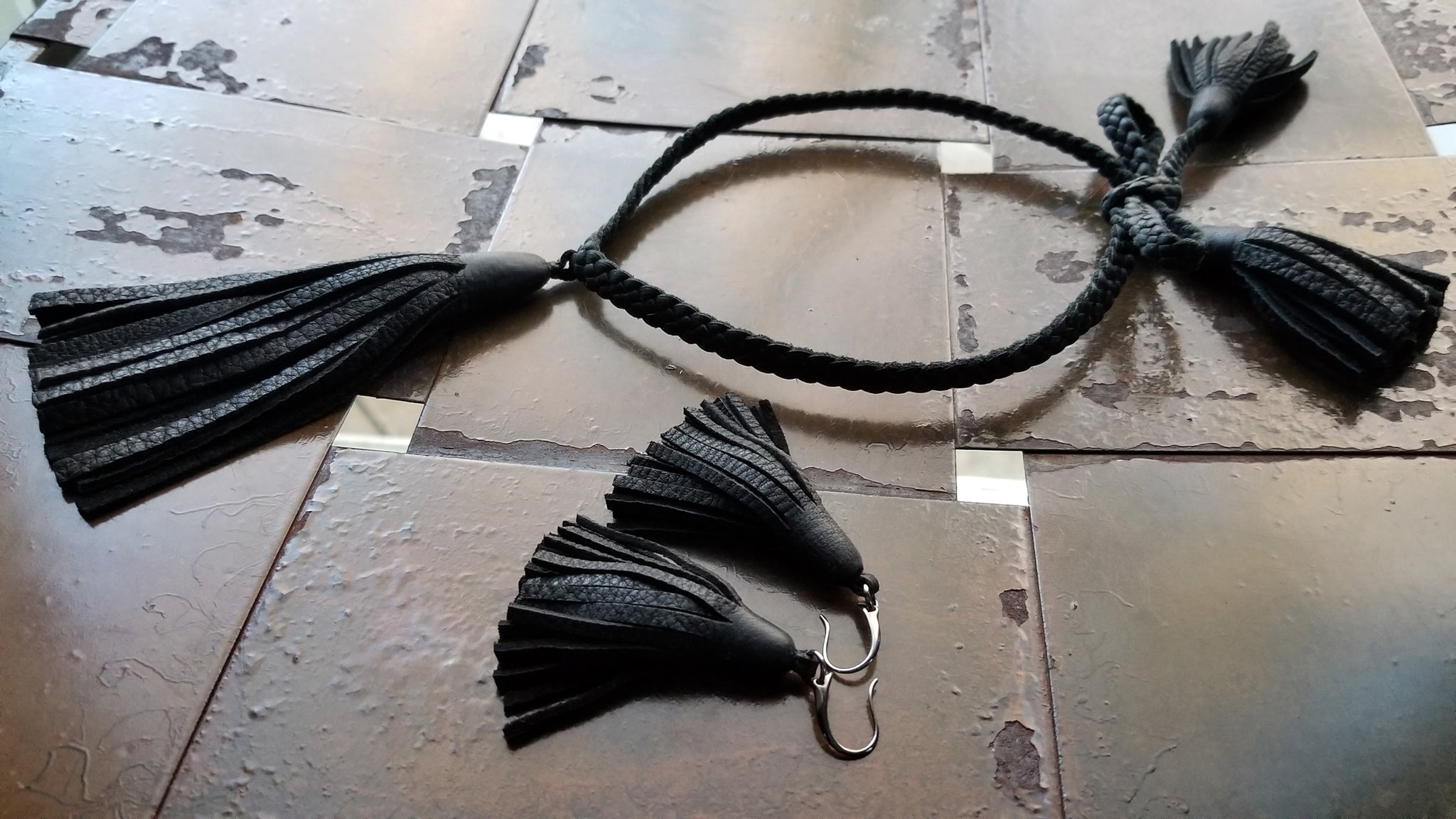 Tilu Leather Tassel Necklace and Earrings in black deerskin leather